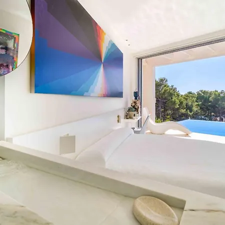 Iris Javea By Rock